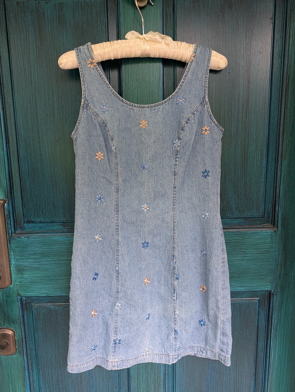 90's Vintage Embroidered Daisy Denim Jean Mini Dress Size 7 | No Boundaries